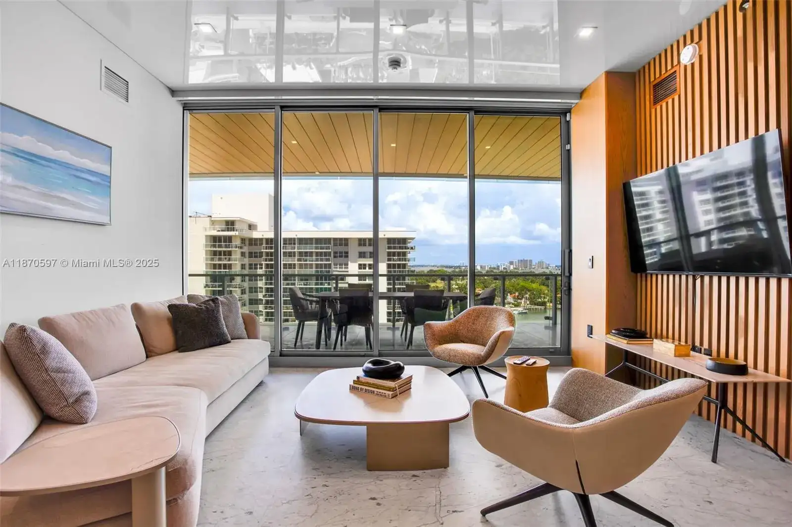 5775 Collins Ave # 1105, Miami Beach FL 33140 photo 4