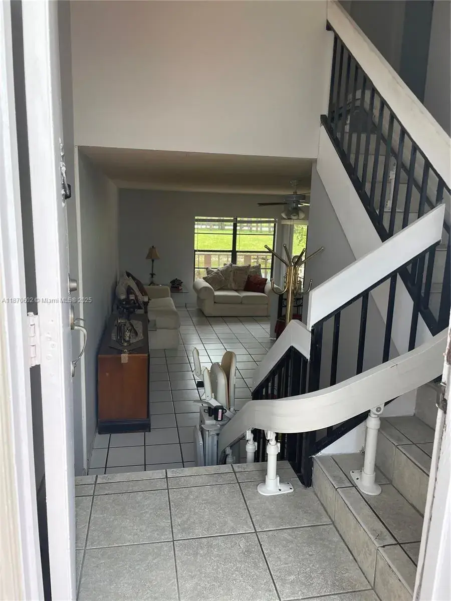 562 NW 98th Ct # 562, Miami FL 33172