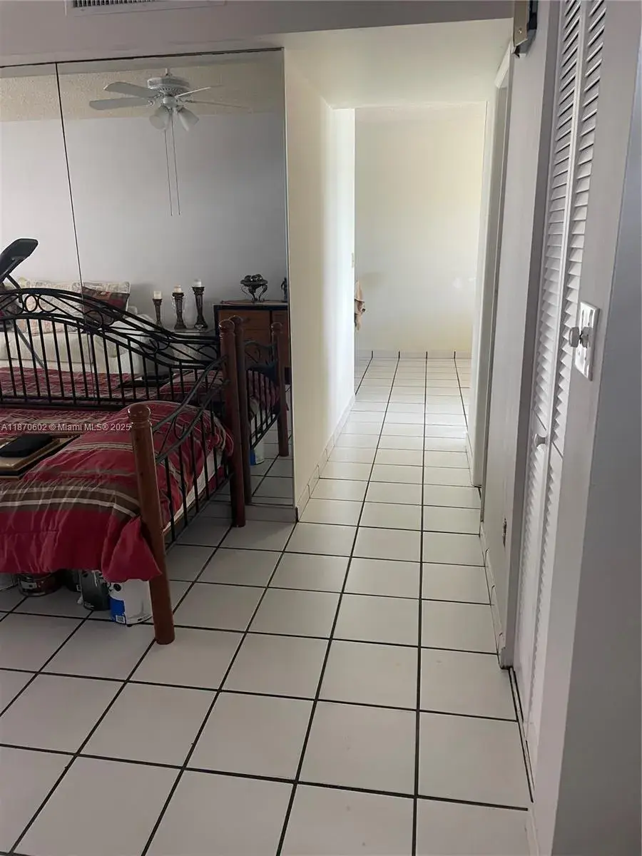 562 NW 98th Ct # 562, Miami FL 33172