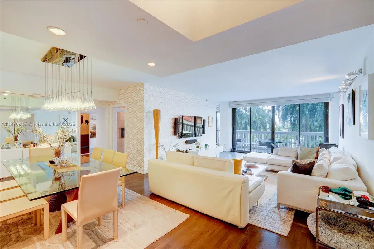 2000 Island Blvd # 710, Aventura FL 33160