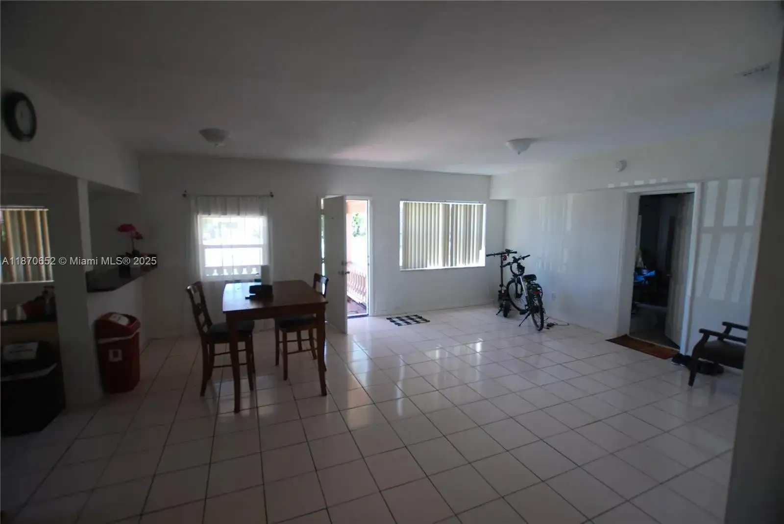 1801 NE 176th St, North Miami Beach FL 33162 photo 4