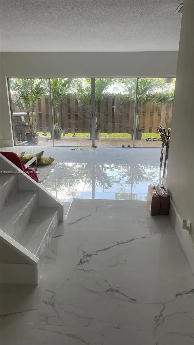 8203 NW 9th Ct # 2, Plantation FL 33324