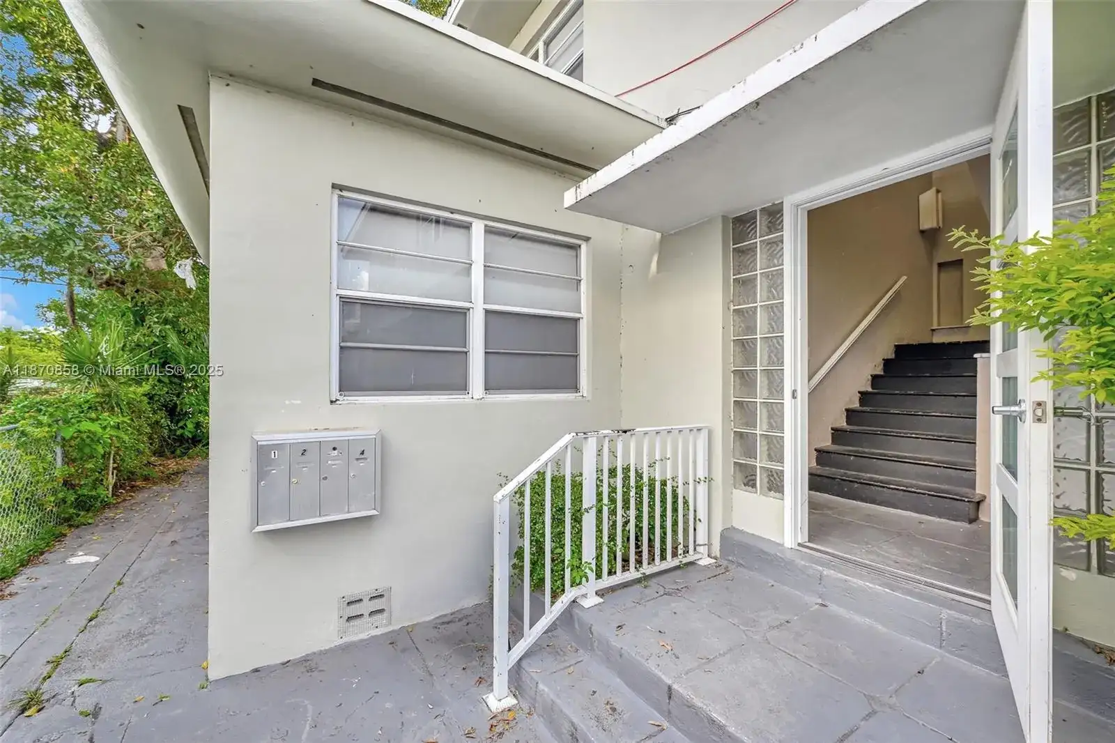 1784 Marseille Dr, Miami Beach FL 33141 photo 5