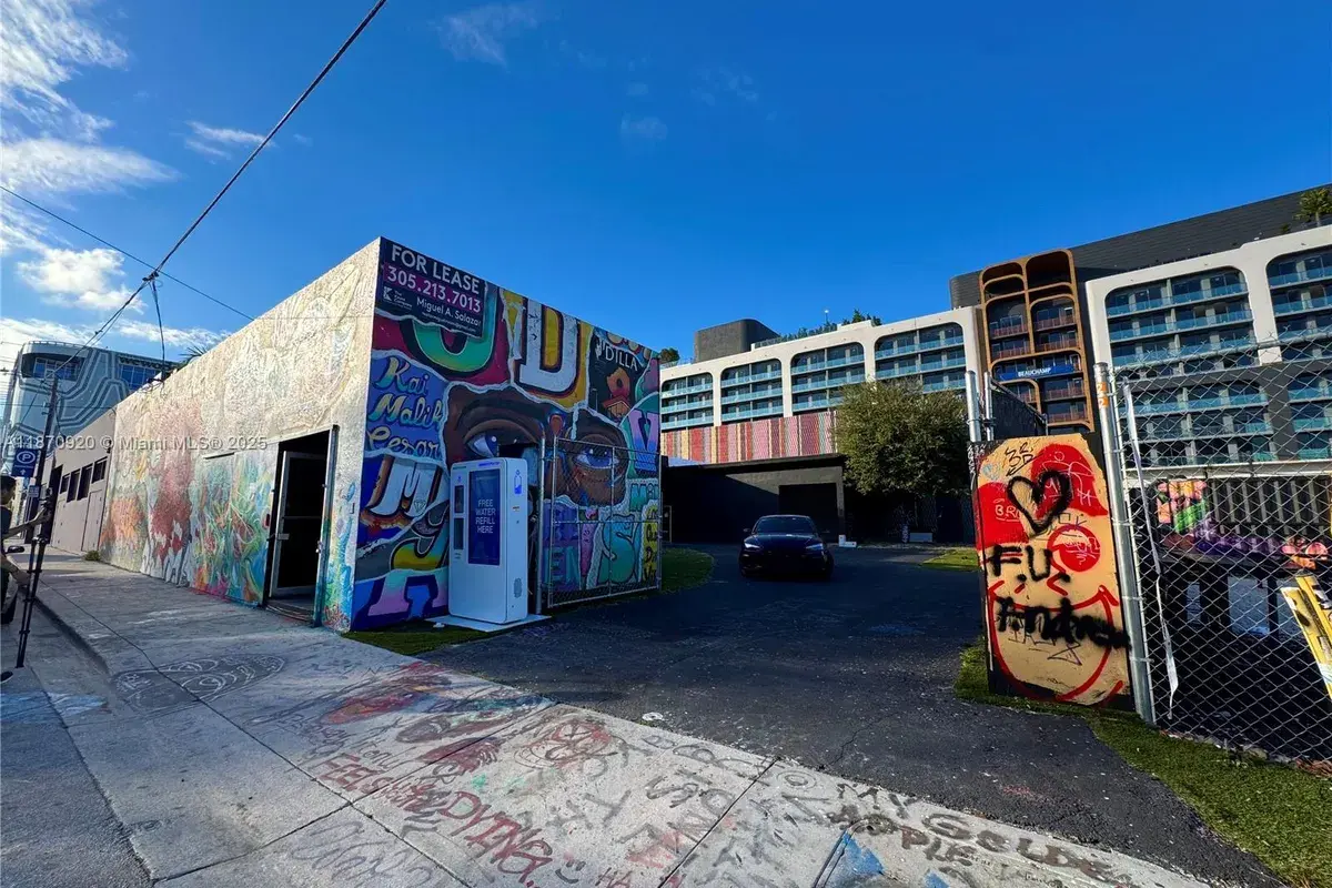 239 NW 26th St, Miami FL 33127
