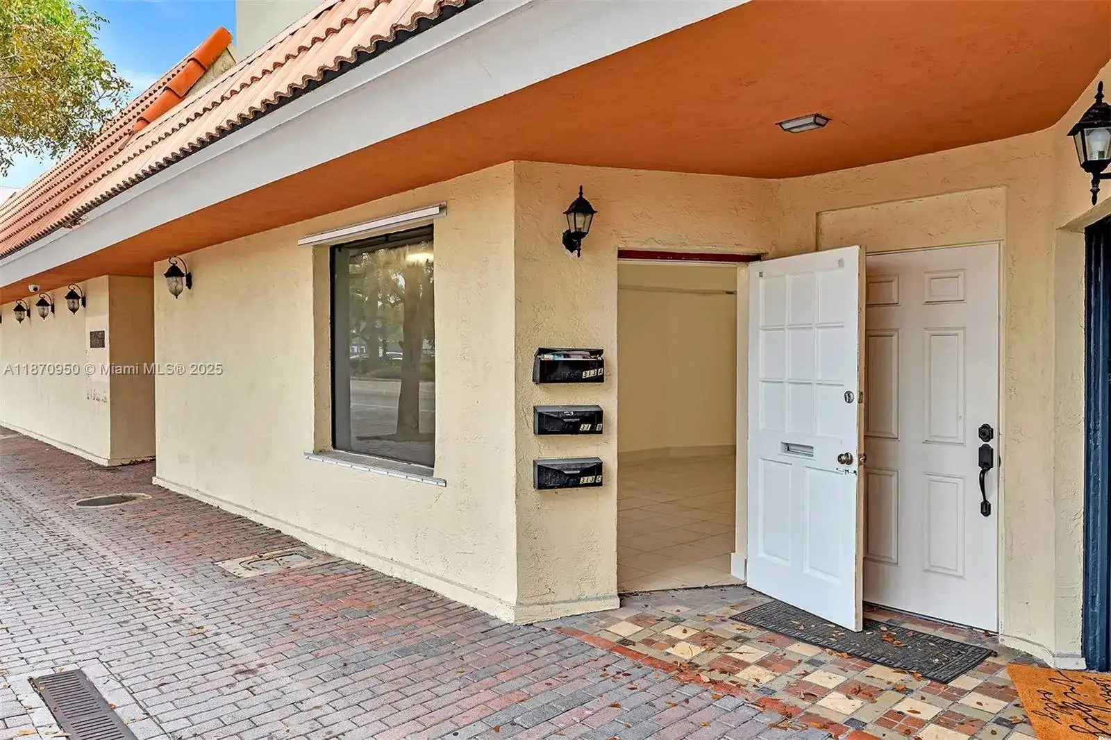 313 N Krome Ave # 319, Homestead FL 33030 photo 2