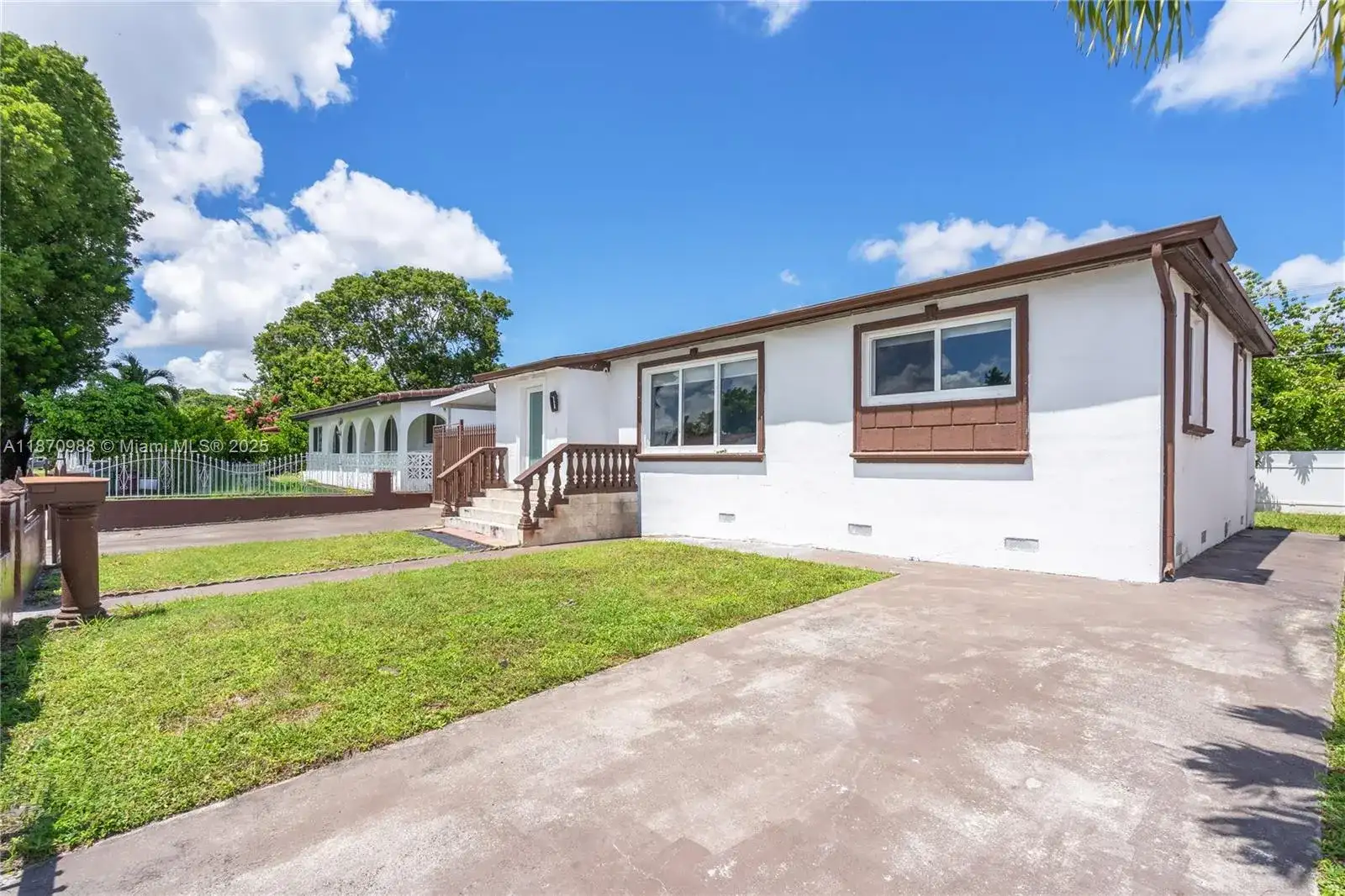 171 W 64th St, Hialeah FL 33012 photo 3