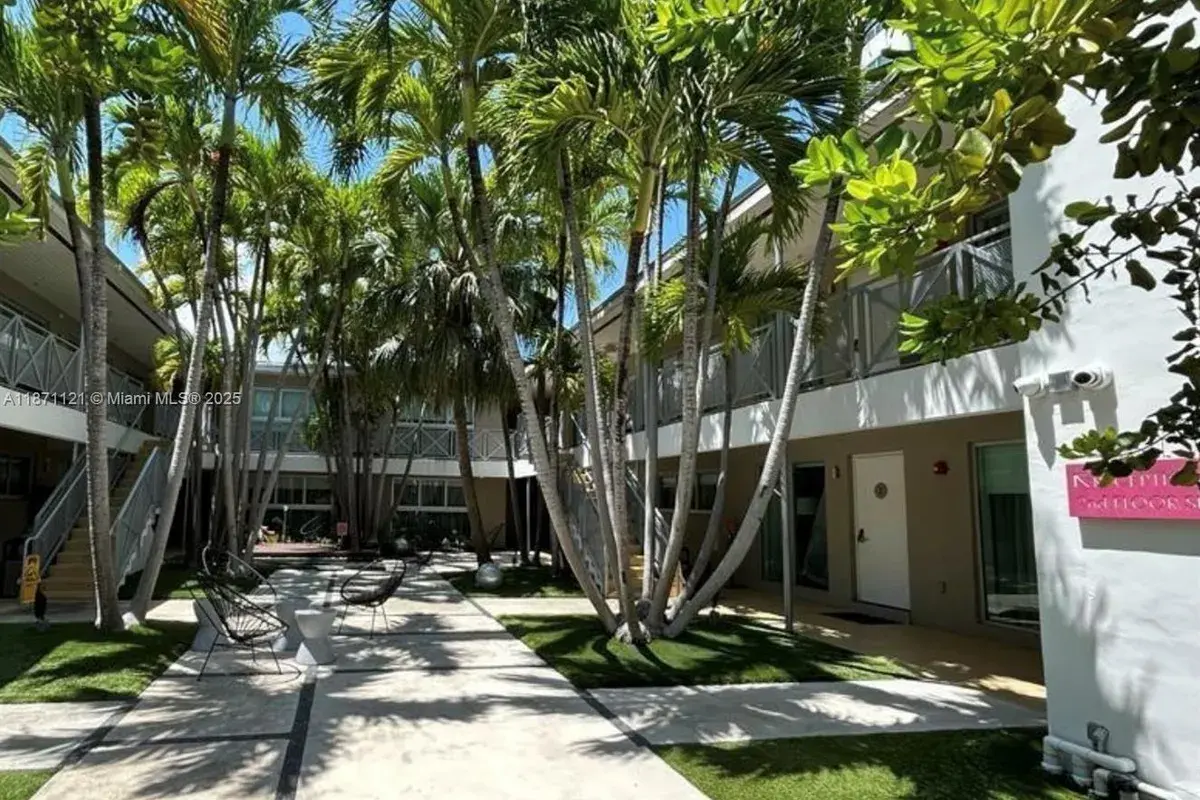 1816 Meridian Ave # 12, Miami Beach FL 33139