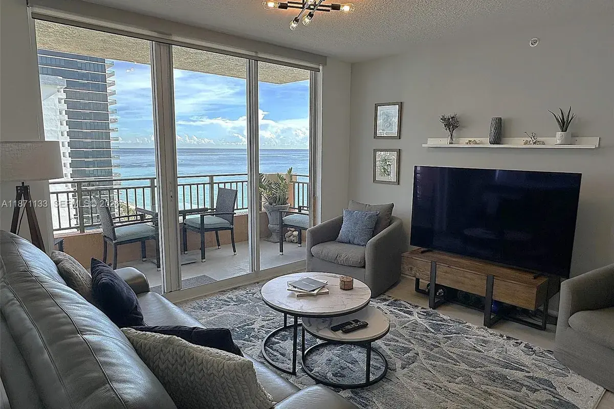 2080 S Ocean Dr, Hallandale Beach FL 33009