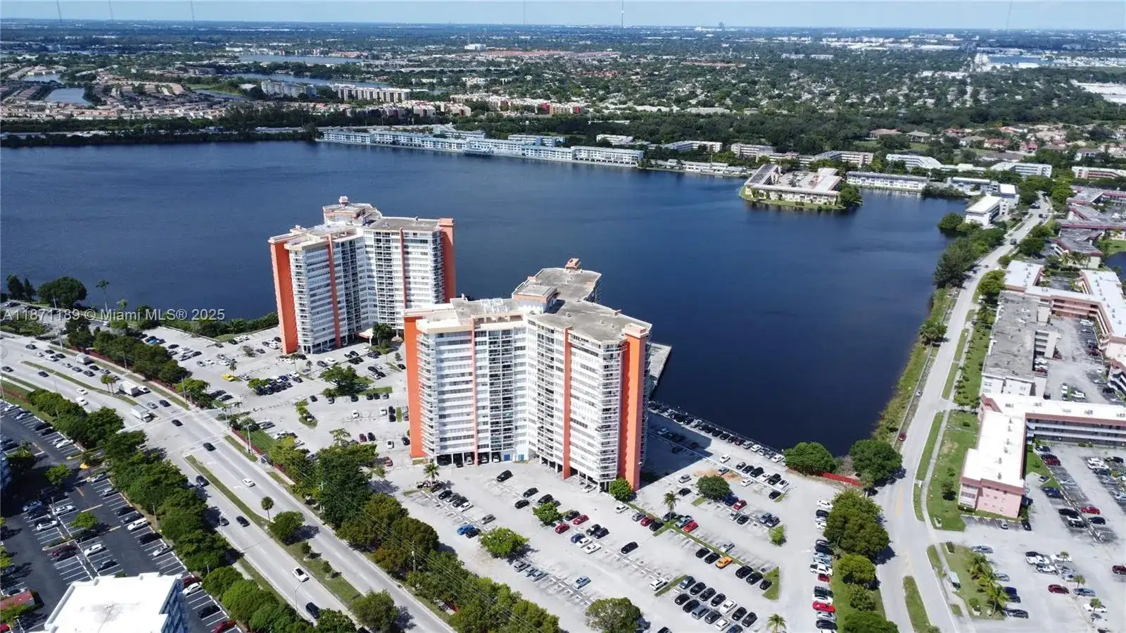 1351 NE Miami Gardens Dr # 511E, Miami FL 33179 photo 3