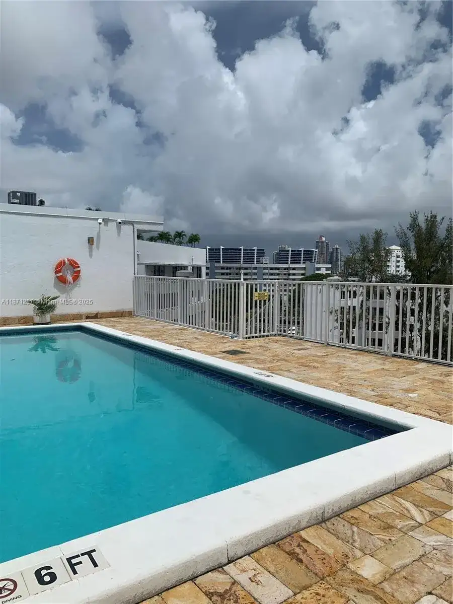 17800 Atlantic Blvd # 206, Sunny Isles Beach FL 33160 photo 5