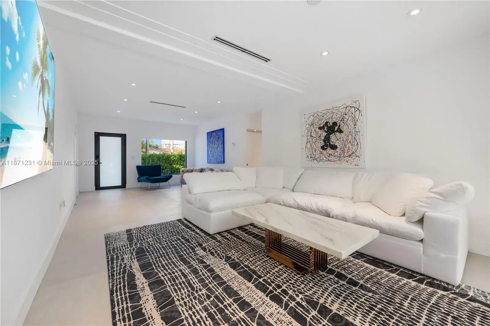 900 W 47th Ct, Miami Beach FL 33140 photo 2
