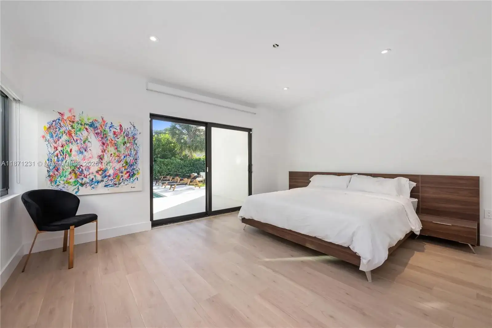 900 W 47th Ct, Miami Beach FL 33140 photo 3