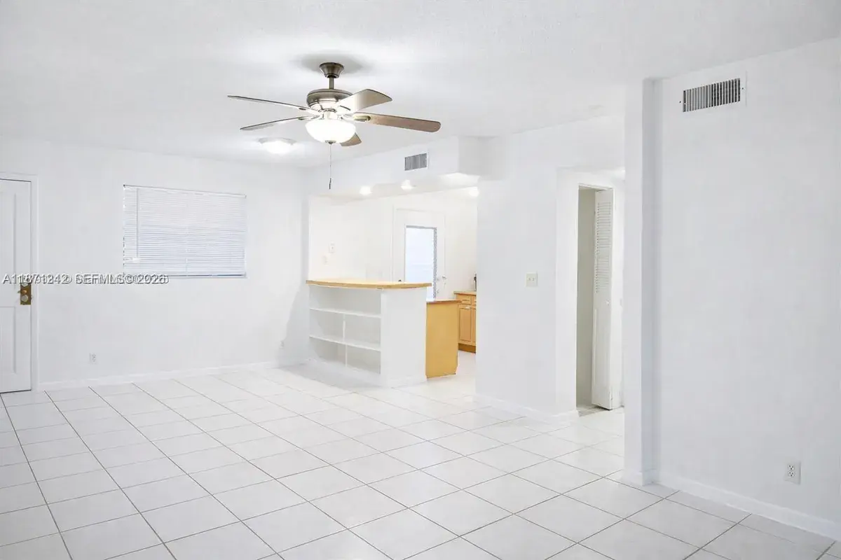 9150 NW 38th Dr # 110, Coral Springs FL 33065