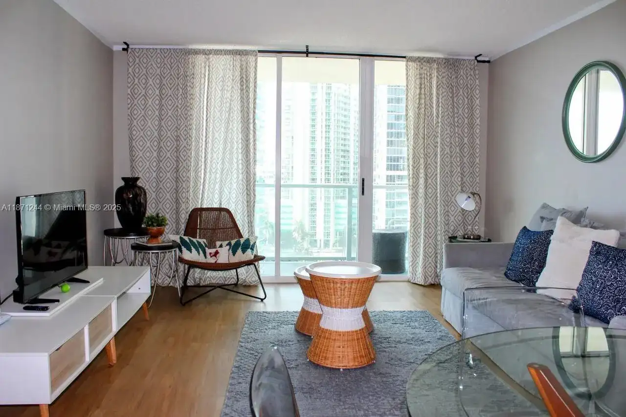 1155 Brickell Bay Dr # 1205, Miami FL 33131 photo 2