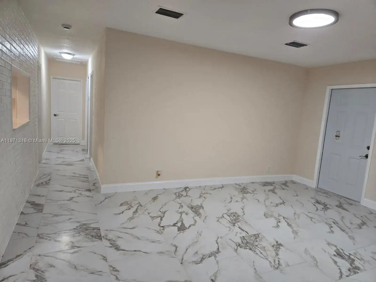 6751 Meade St, Hollywood FL 33024 photo 4