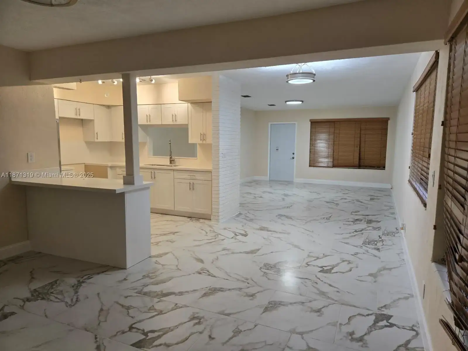 6751 Meade St, Hollywood FL 33024 photo 5