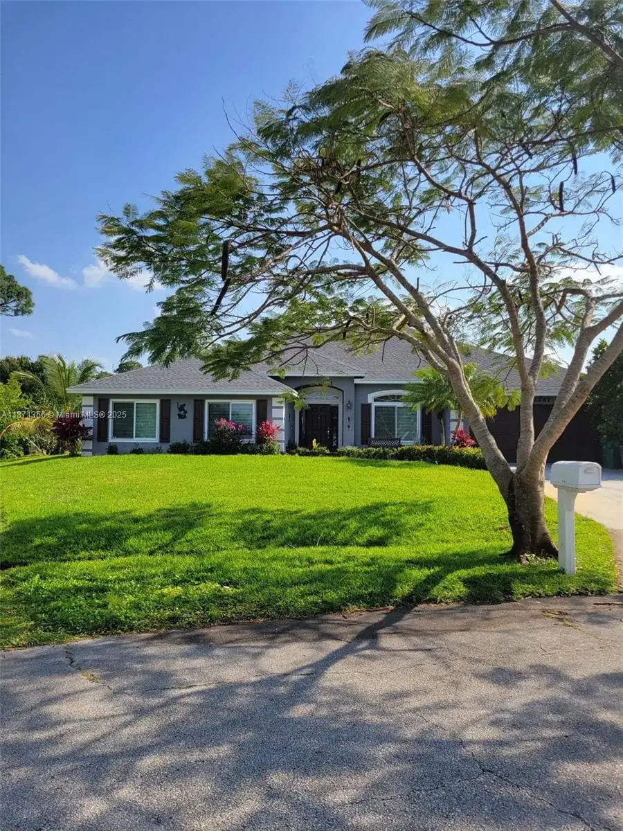 2267 SW Haycraft Cir, Port St. Lucie FL 34953 photo 3