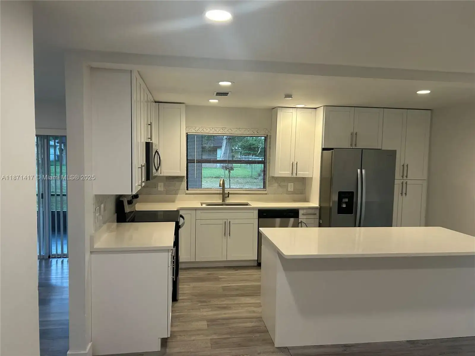 620 Midiron Drive, Other City - In The State Of Florida FL 34759 photo 5