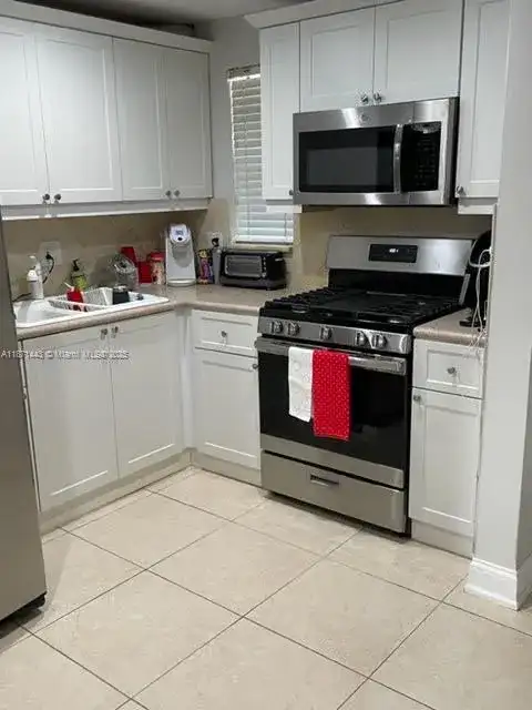 6705 N Kendall Dr # 305, Pinecrest FL 33156 photo 2