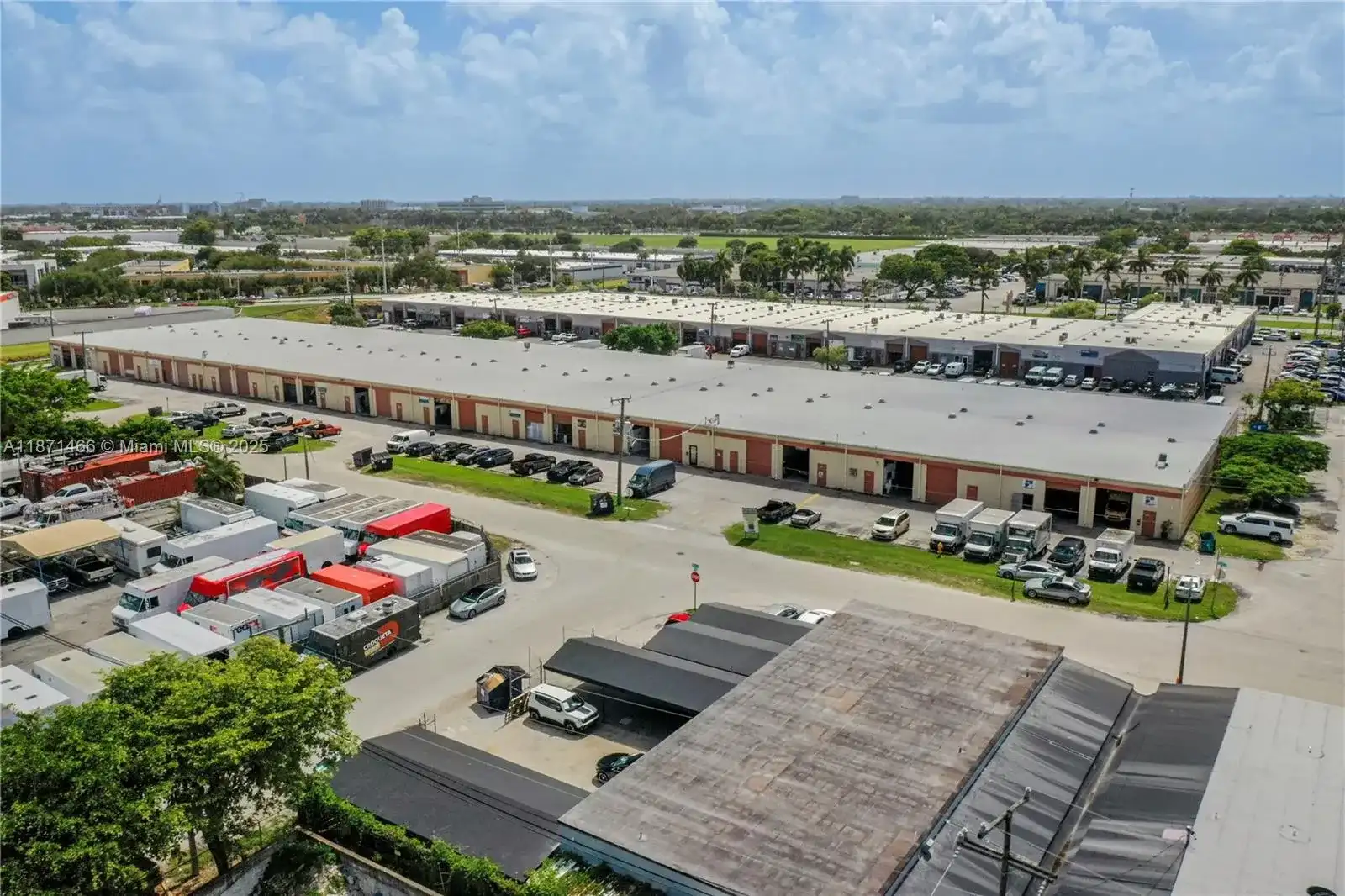 18625 SW 105 AV, Miami FL 33157