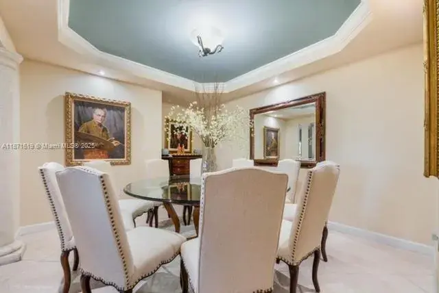 1400 Salzedo St # 305, Coral Gables FL 33134