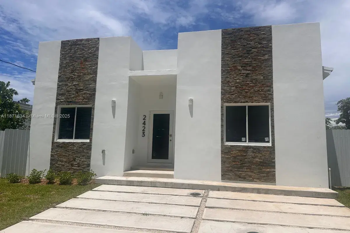 2423 NW 23rd Ln, Fort Lauderdale FL 33311