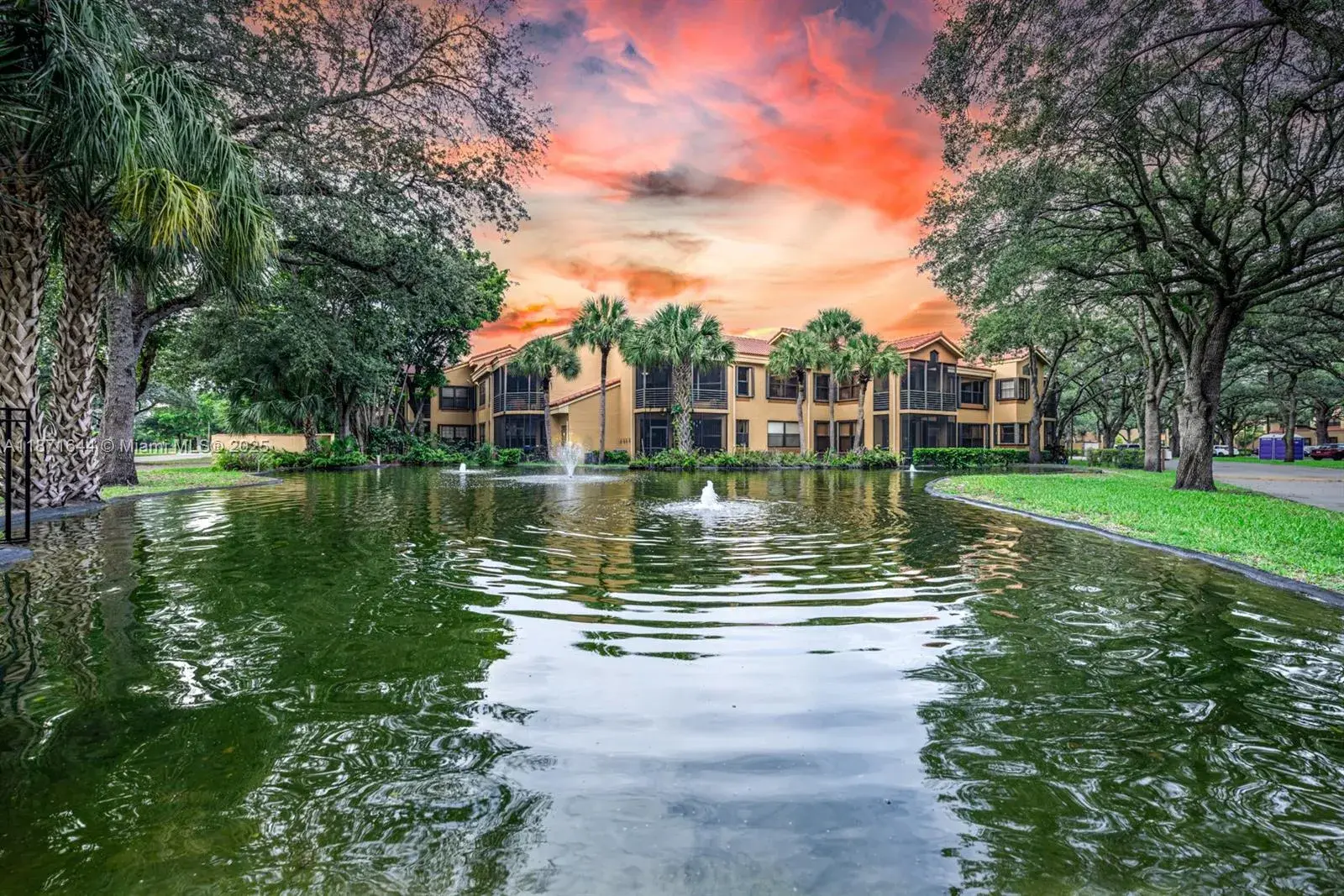 15495 N Miami Lakeway N # 4, Miami Lakes FL 33014