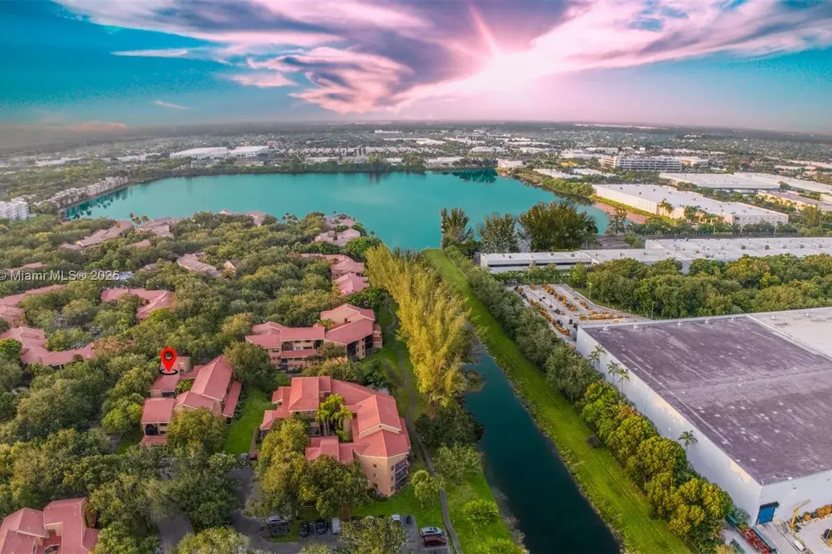 15495 N Miami Lakeway N # 4, Miami Lakes FL 33014