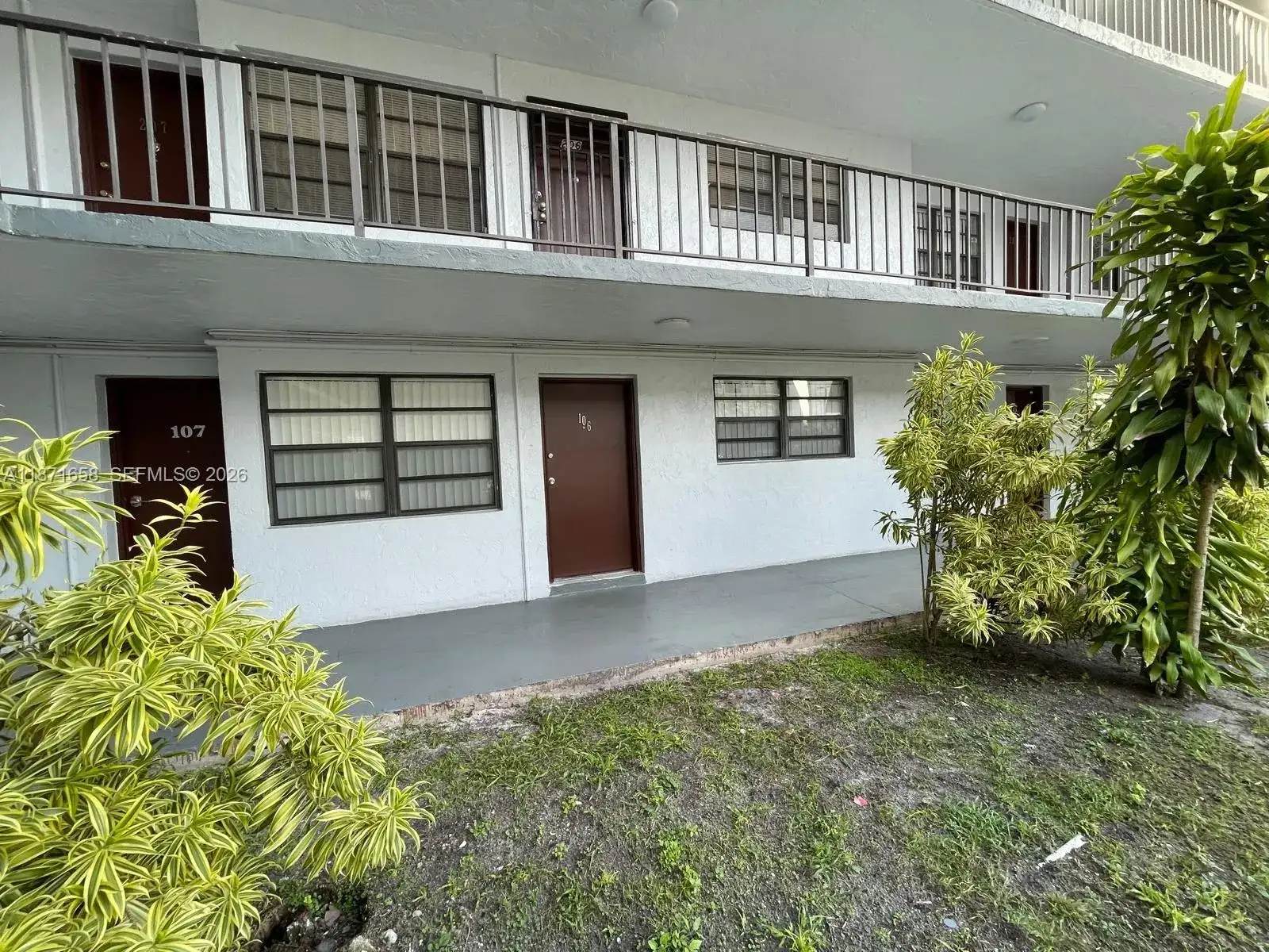1335 W 68th St # 106, Hialeah FL 33014 photo 2