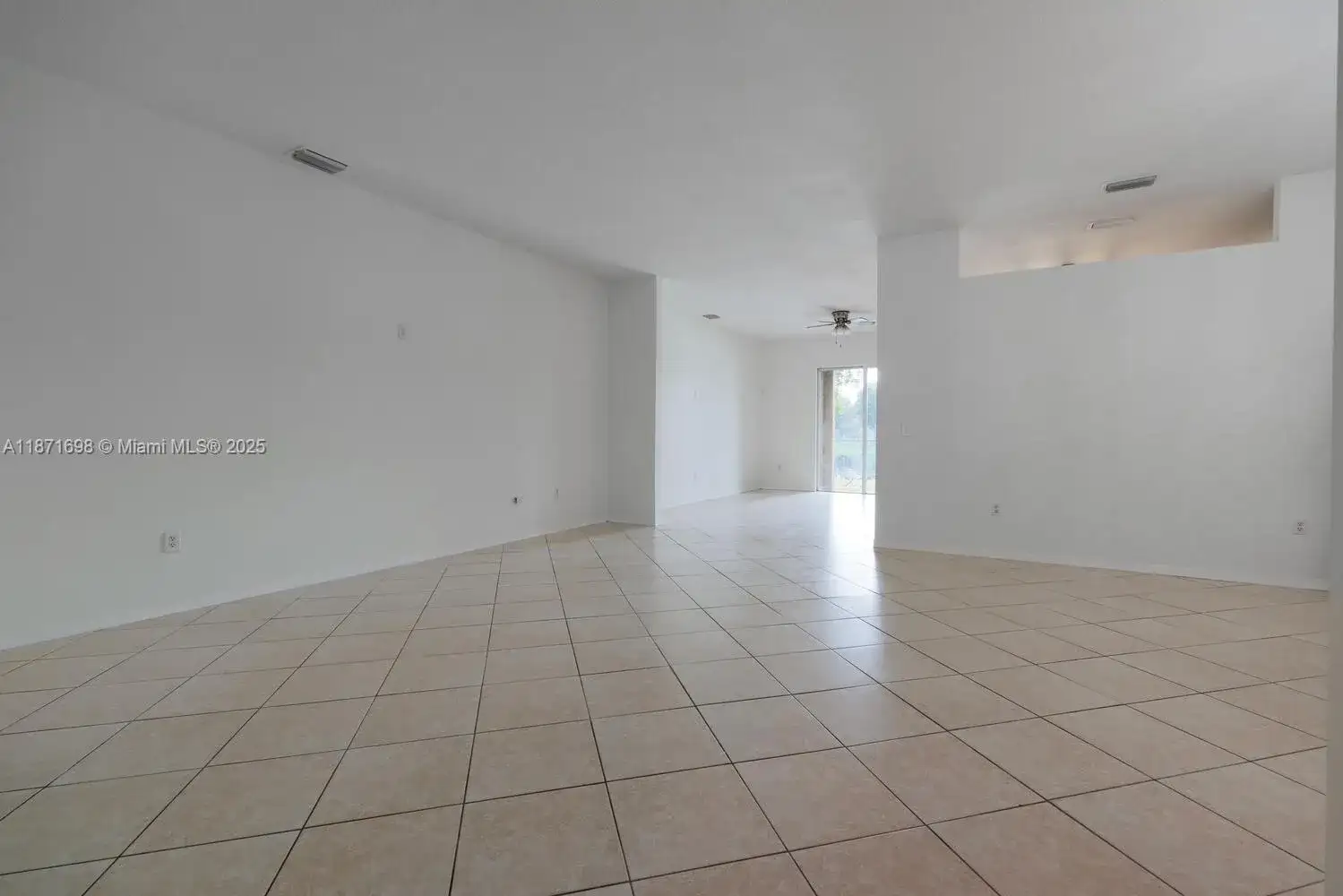1921 SE 16 Ave, Homestead FL 33035 photo 3