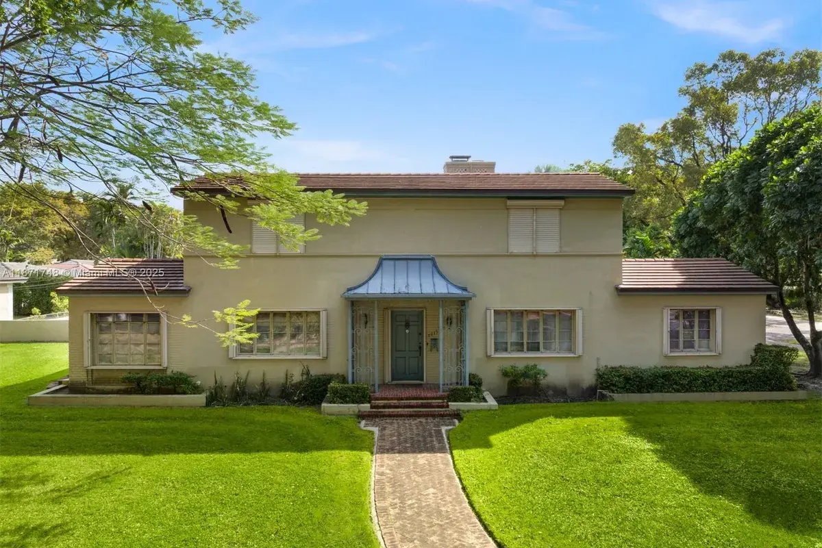3015 Granada Blvd, Coral Gables FL 33134