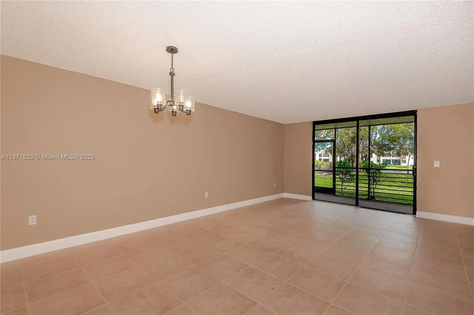 901 Colony Point Cir # 102, Pembroke Pines FL 33026 photo 3
