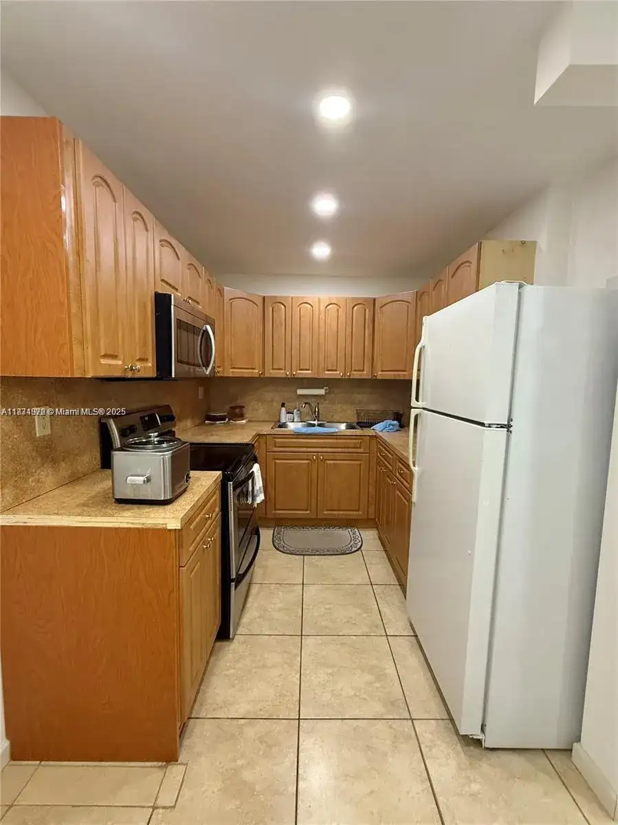 13151 SW 62nd Ter # 103, Miami FL 33183 photo 2