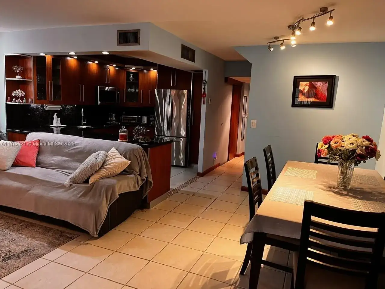 20200 W Country Club Dr, Aventura FL 33180 photo 4