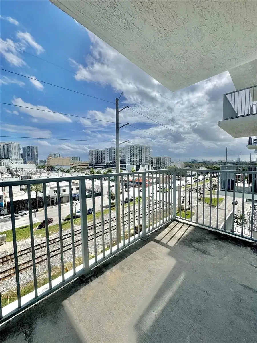 140 S Dixie Hwy # 513, Hollywood FL 33020 photo 3