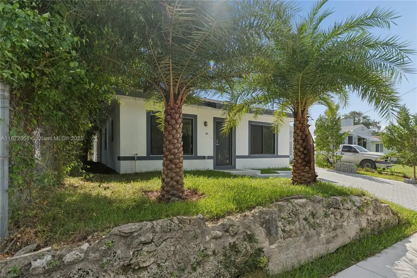 1844 NW 33rd St, Miami FL 33142 photo 3