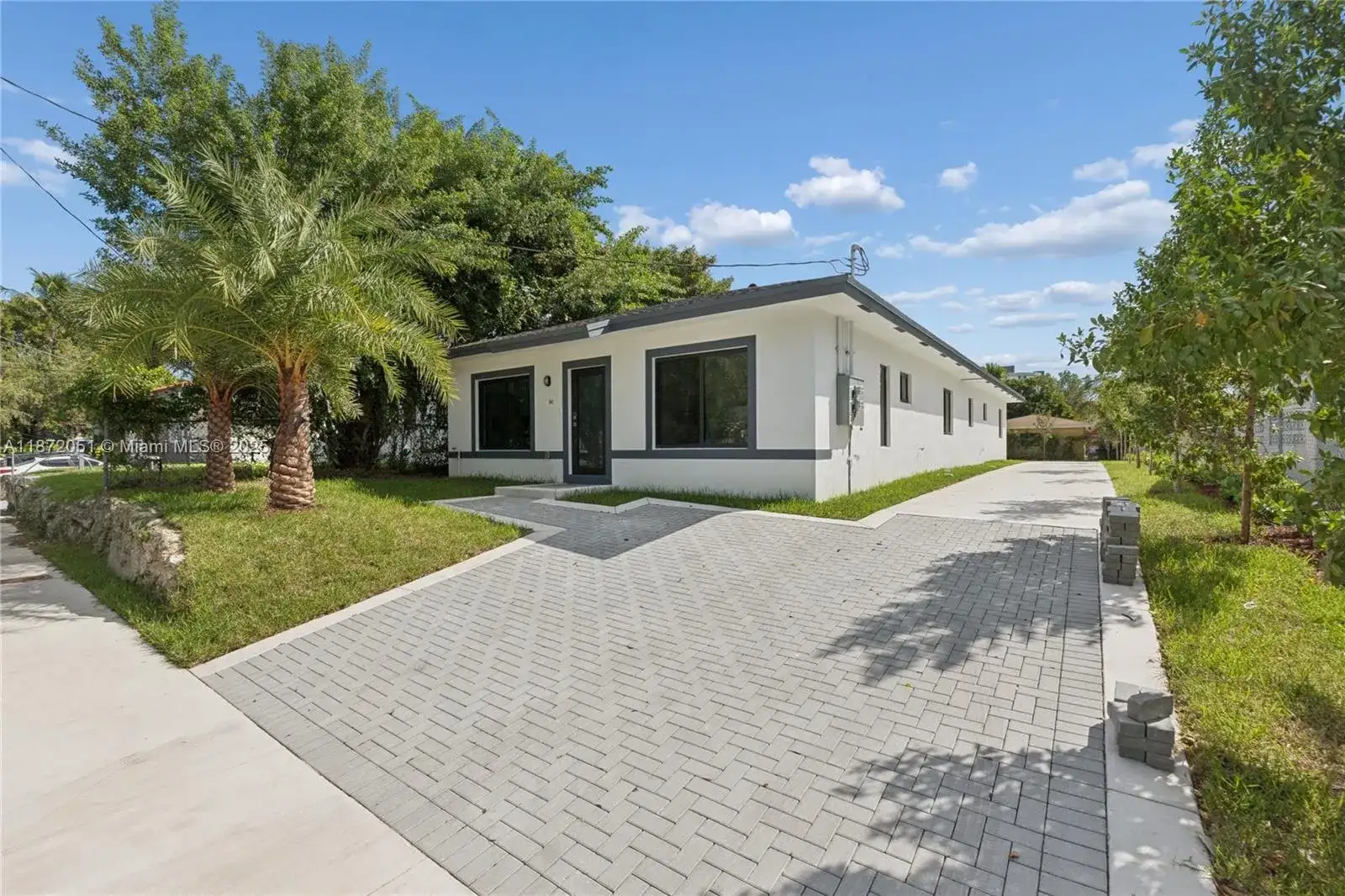 1844 NW 33rd St, Miami FL 33142 photo 4