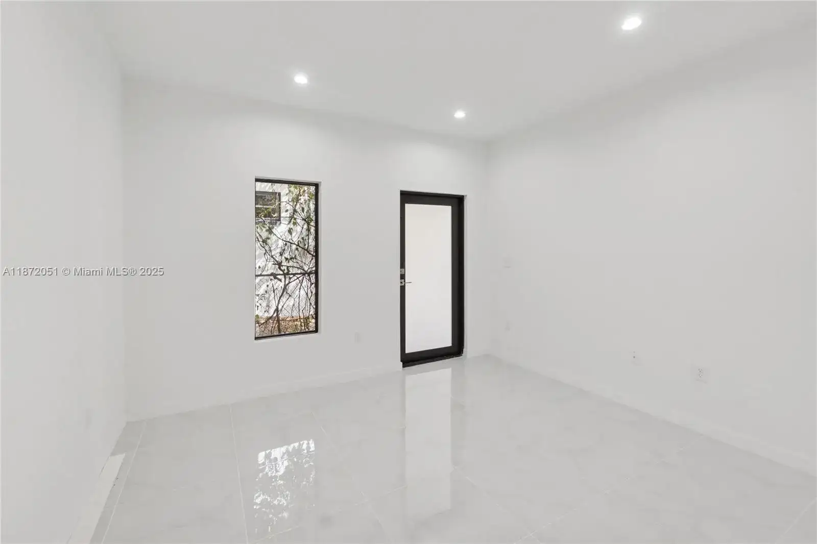 1844 NW 33rd St, Miami FL 33142 photo 5