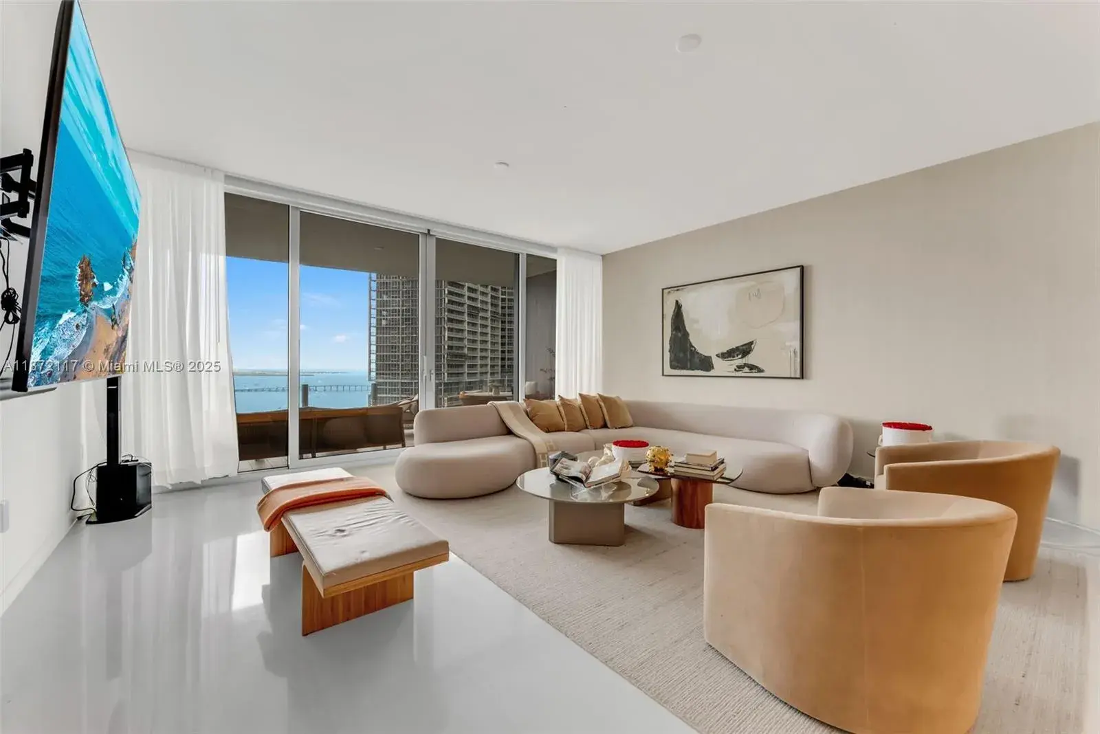 300 Biscayne Boulevard Way # 4104C, Miami FL 33131