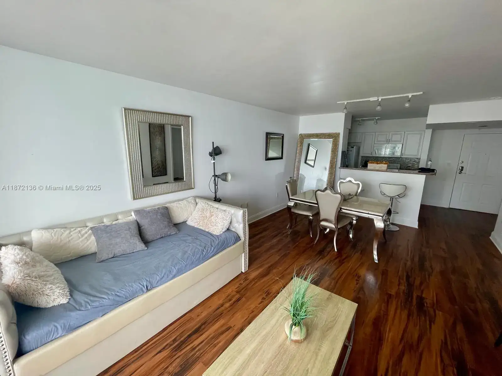 1155 Brickell Bay Dr # 1805, Miami FL 33131 photo 5