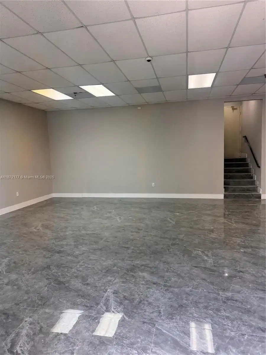 2310 NW 102nd Pl, Doral FL 33172 photo 4