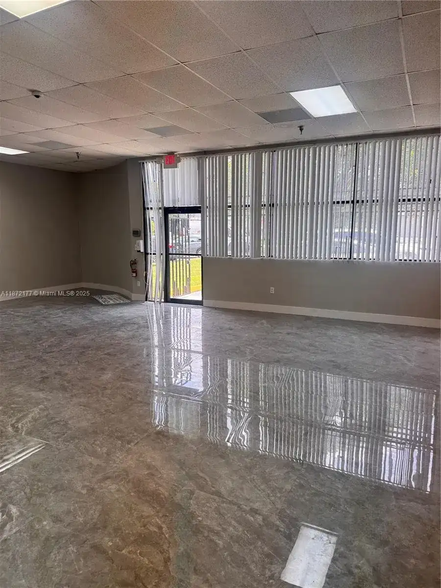 2310 NW 102nd Pl, Doral FL 33172 photo 5