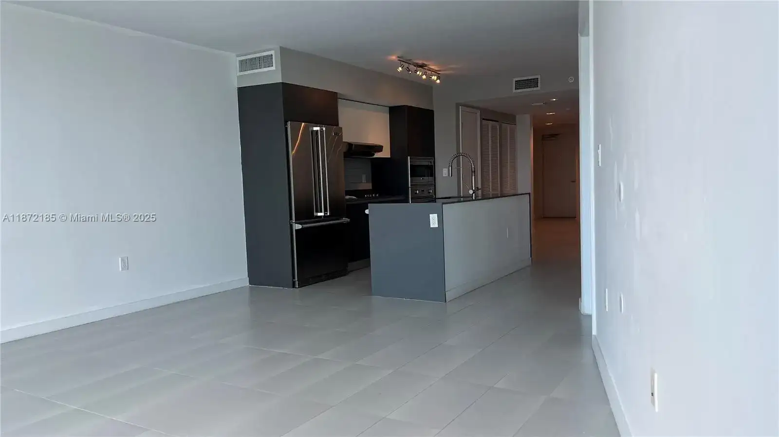 9821 E Bay Harbor Dr # 904, Bay Harbor Islands FL 33154 photo 4