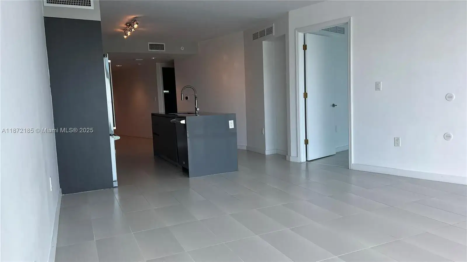 9821 E Bay Harbor Dr # 904, Bay Harbor Islands FL 33154 photo 5