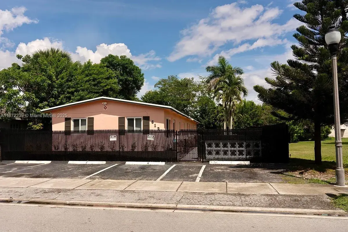 612 NW 10th Ter # A, Fort Lauderdale FL 33311