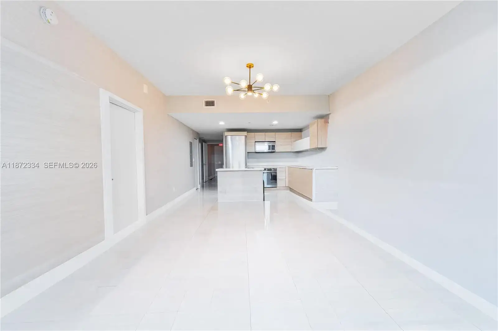 16385 Biscayne Blvd # 405, North Miami Beach FL 33160 photo 2