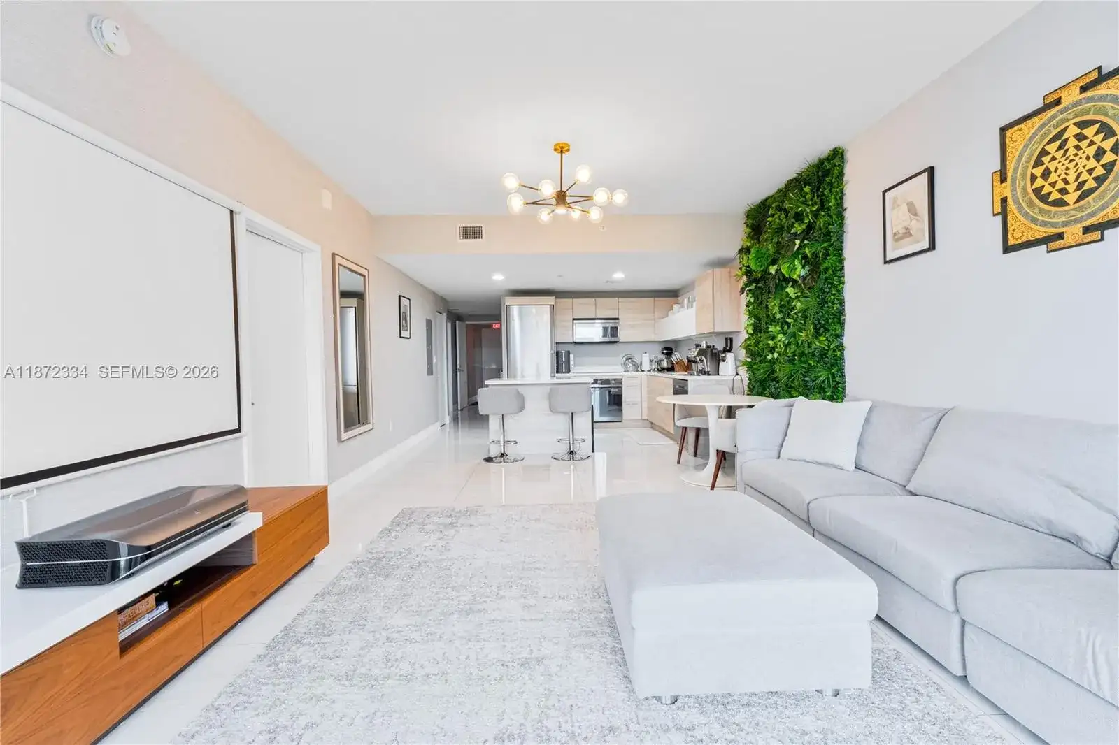 16385 Biscayne Blvd # 405, North Miami Beach FL 33160 photo 4