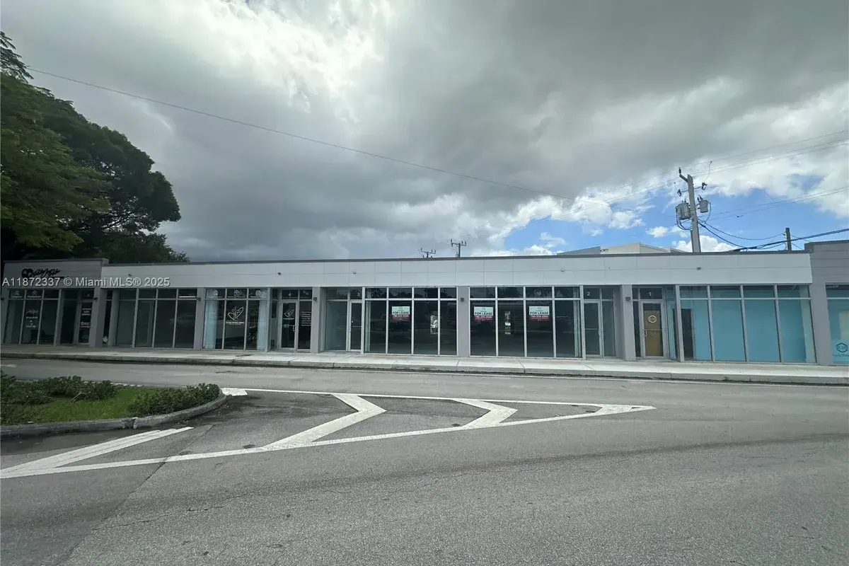 10 S Royal Poinciana Blvd, Miami Springs FL 33166