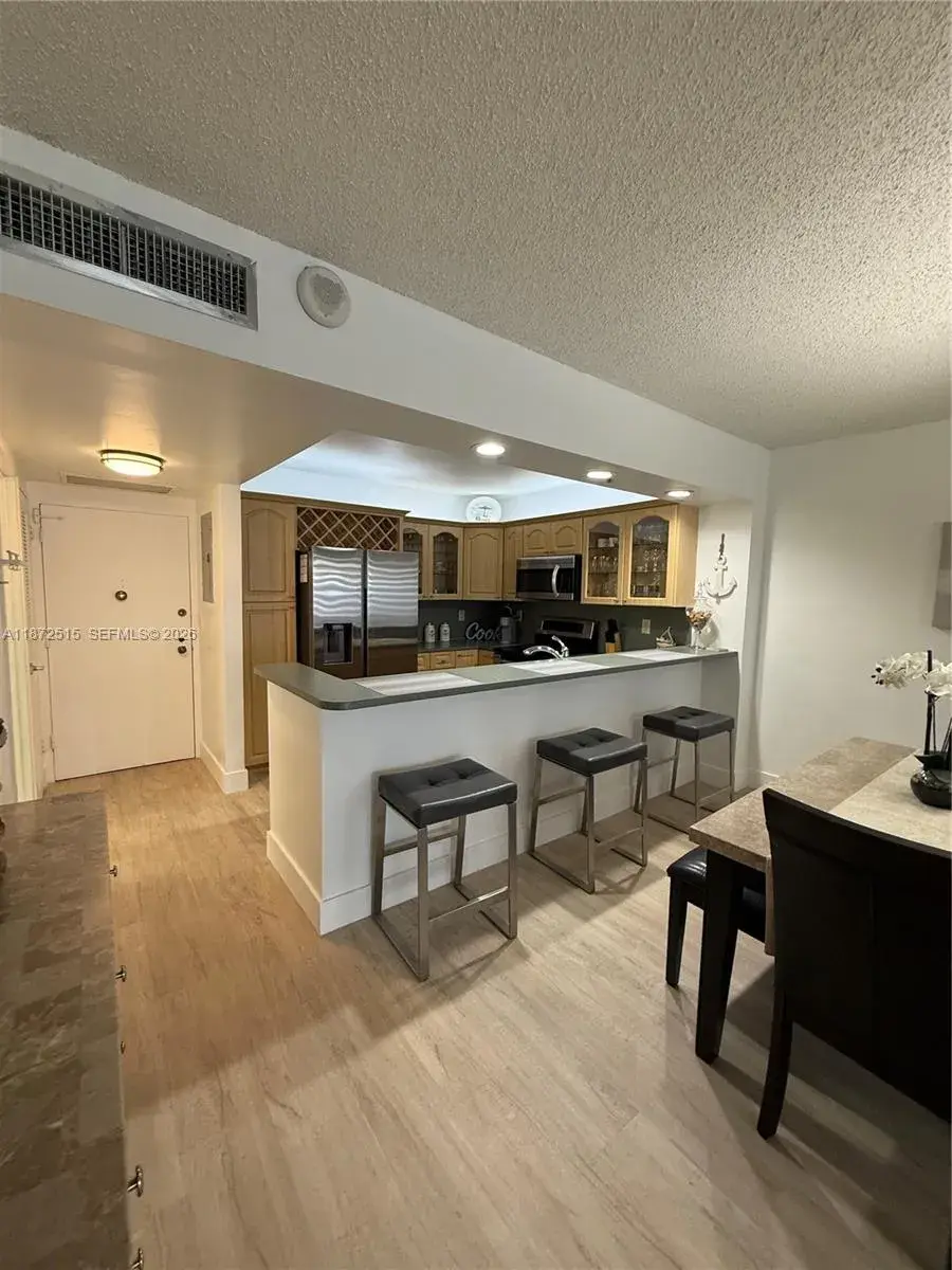 3725 S Ocean Dr # 605, Hollywood FL 33019