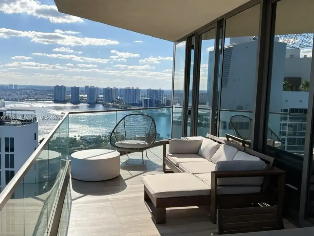 18975 Collins Ave # 3004, Sunny Isles Beach FL 33160 photo 4
